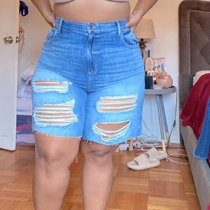 Bermuda Ripped Jean Shorts size 18